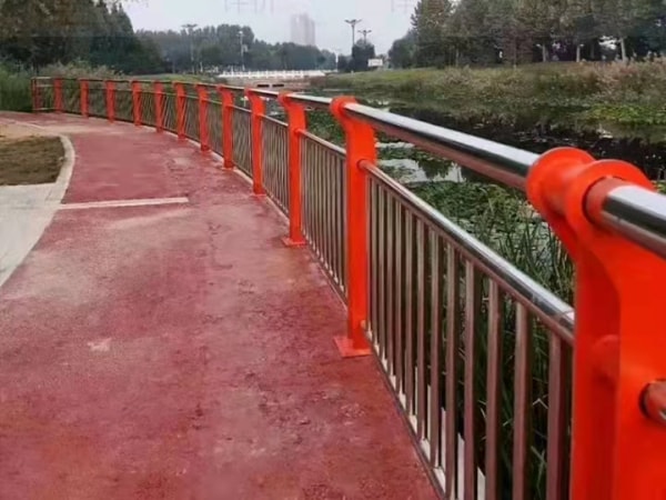 水冷平板形散熱器